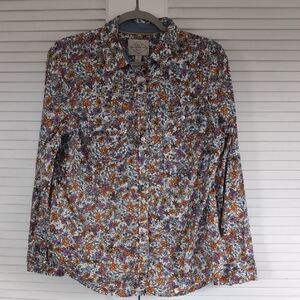 Floral Long Sleeve Women's Button Down Double Pocket Shirt